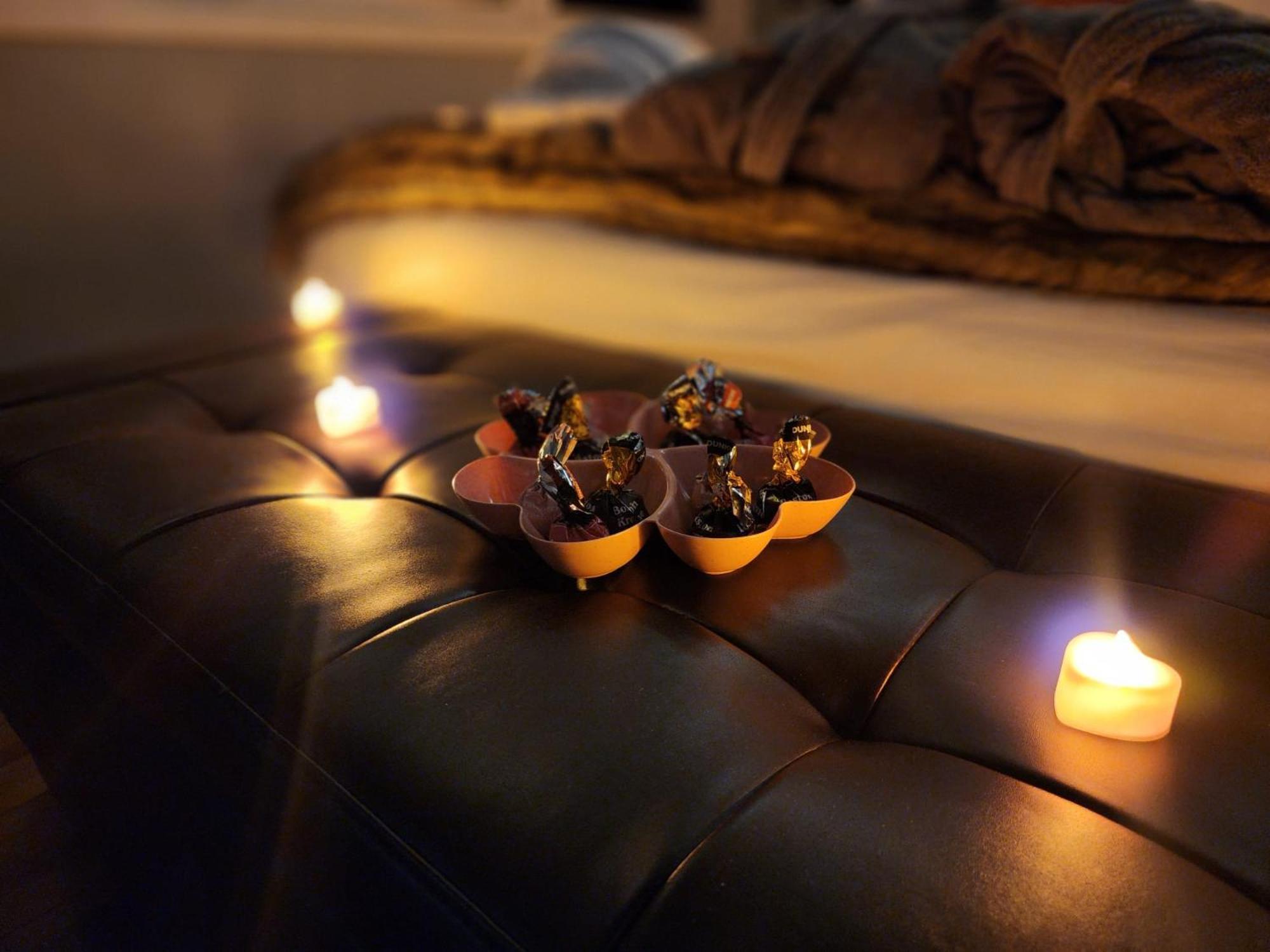 Hot Tub, Electric Bikes, Solo Stove, Projector, Smores Marblehead Bagian luar foto