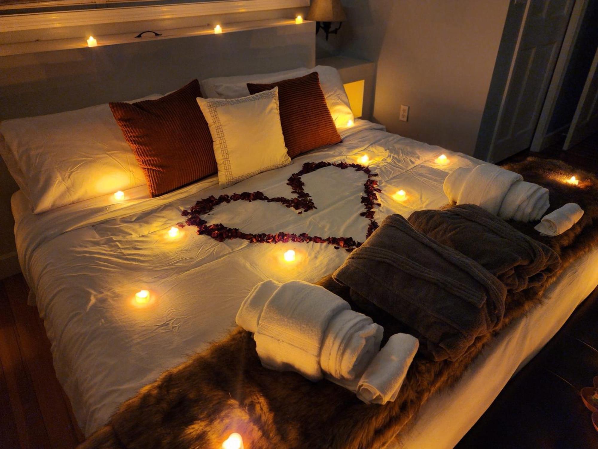 Hot Tub, Electric Bikes, Solo Stove, Projector, Smores Marblehead Bagian luar foto