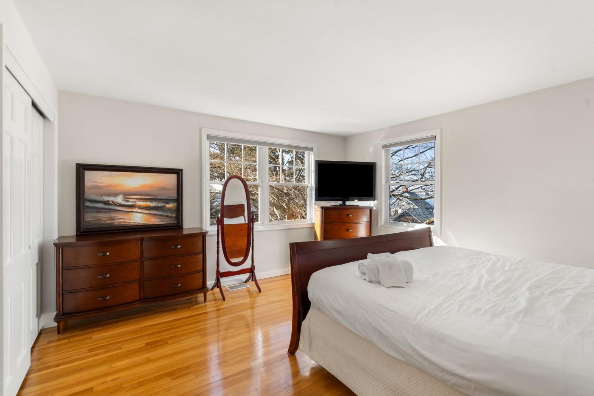 Hot Tub, Electric Bikes, Solo Stove, Projector, Smores Marblehead Bagian luar foto