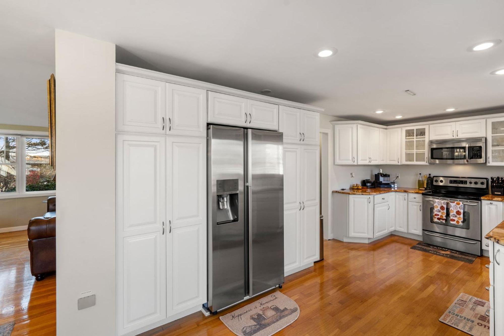 Hot Tub, Electric Bikes, Solo Stove, Projector, Smores Marblehead Bagian luar foto